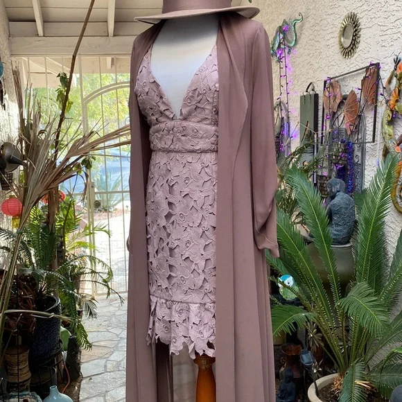 burgundy lace dress for wedding Burgundy Lace Appliques V-neck Off The Shoulder Ball Gowns Wedding Dresses main image 0